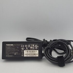 Genuine Toshiba Laptop Charger AC Adapter Power‎ Supply R35737